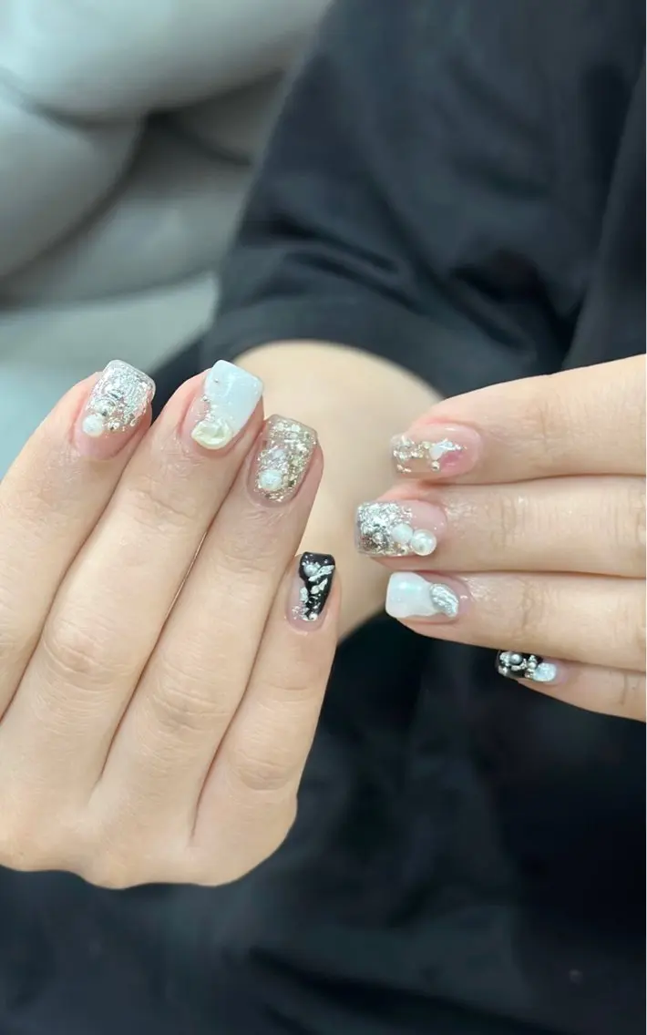ネイル ハンドネイル AngelChris ビューティーサロンのネイルデザイン