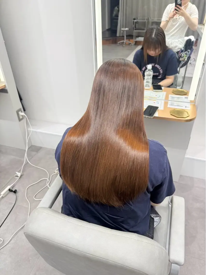 セミロング 縮毛矯正 岡本 愛梨のヘアスタイル