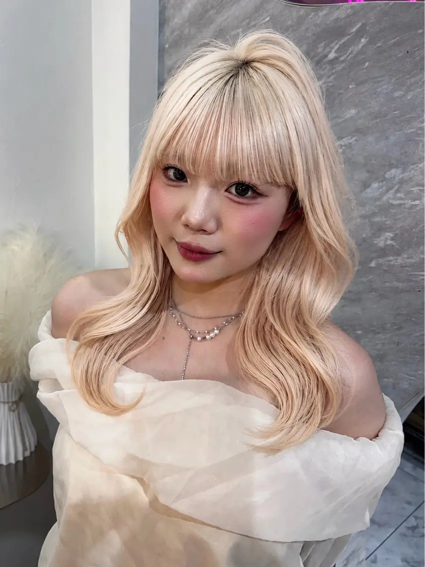 ミディアム カラー パーマ ヘアアレンジ カット ヘアカラー トリートメント 🤍韓国風レイヤー/ 艶髪🤍鳥越美羽のヘアスタイル