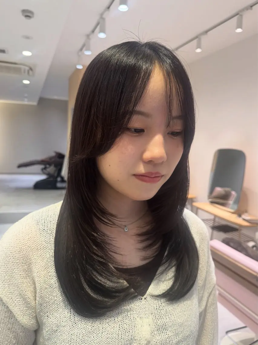 ロング 顔まわりレイヤー レイヤーカット 𝘀𝗮𝗲 ⑅*/ 艶髪/ショートボブのヘアスタイル