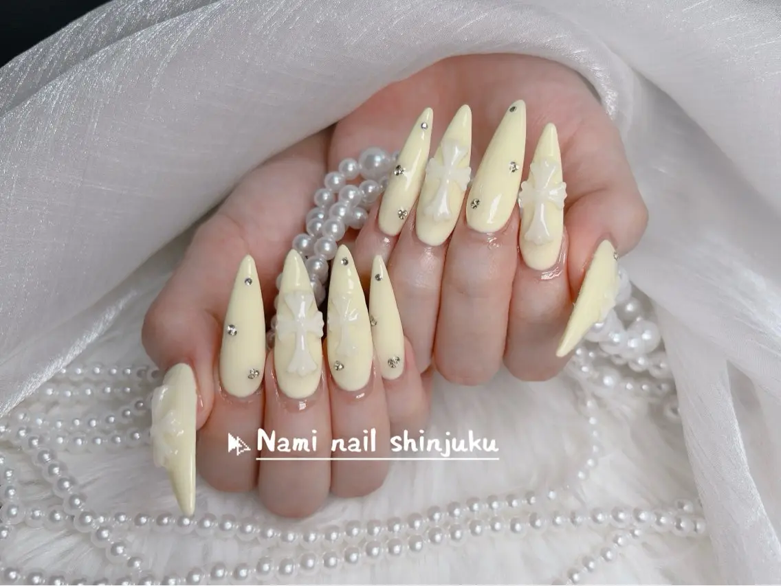 ネイル 長さ出し ガーリー 韓国ネイル ロングネイル 持ち込み ハンドネイル Nami nail salonのネイルデザイン