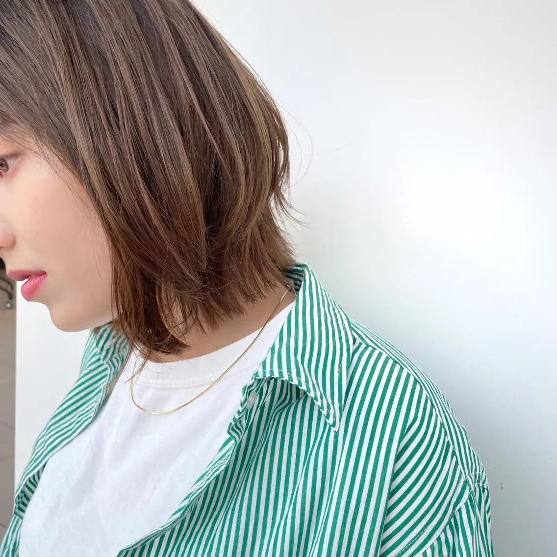 ミディアム カラー ベージュカラー ブリーチ 透明感カラー ブリーチなしカラー カット ヘアカラー トリートメント ボブ/ミディアム 親しみやすさ/さくらのヘアスタイル