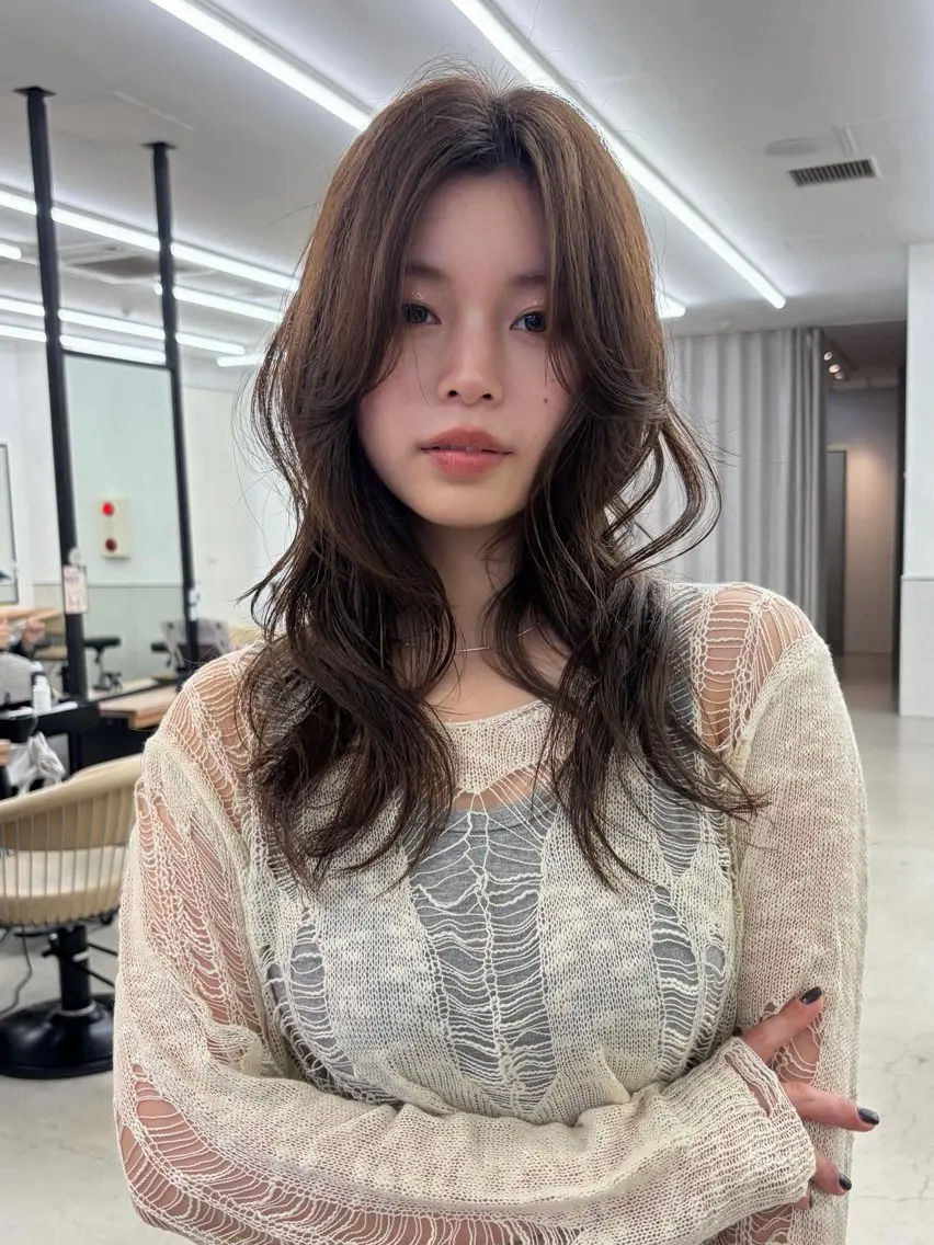 セミロング くろかわ まいのヘアスタイル