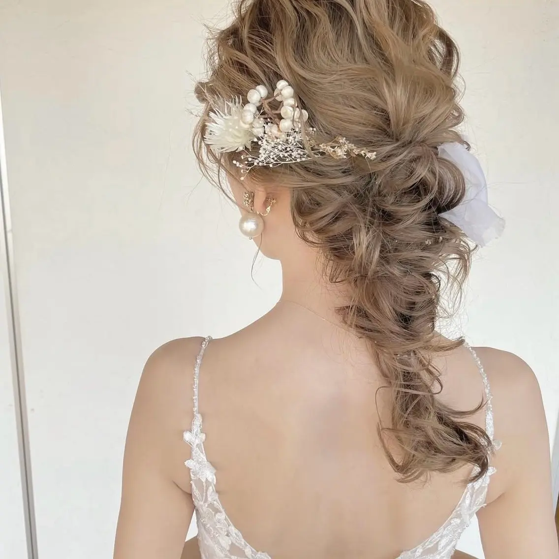 ヘアアレンジ ヘアセット alones🕊️ sakiのマツエク・マツパデザイン