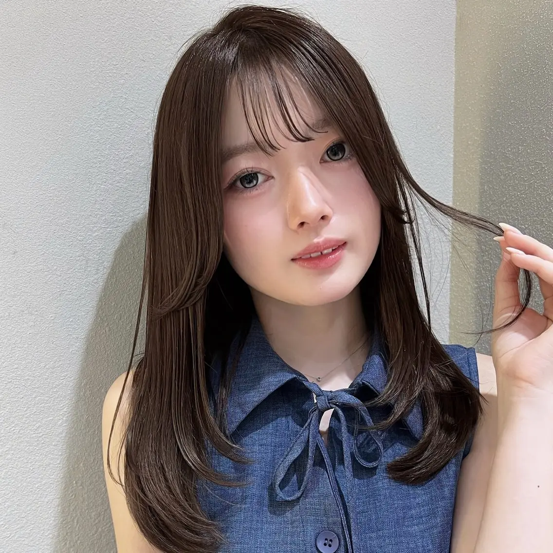 ミディアム カラー カット ヘアカラー トリートメント 興津/レイヤー/韓国 透明感カラー/縮毛のヘアスタイル