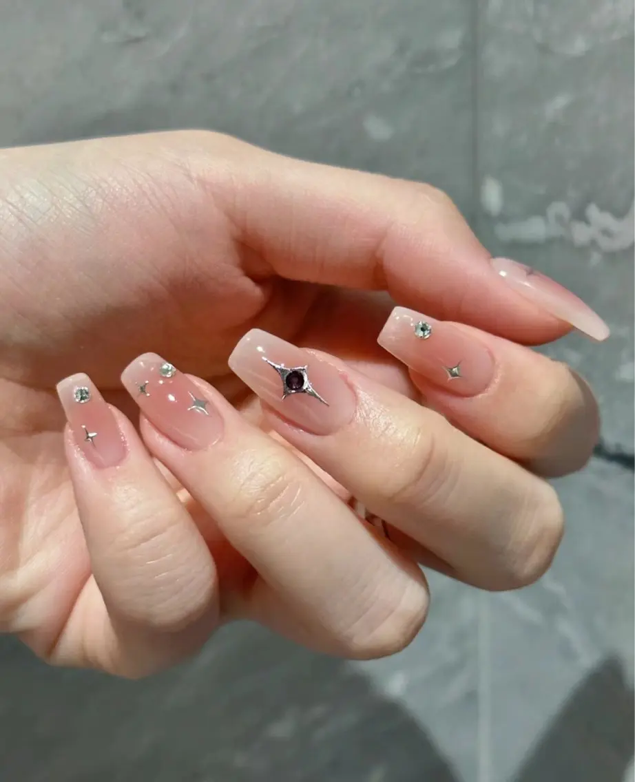 ネイル ハンドネイル 🎀M nails✨ ビューティーのネイルデザイン