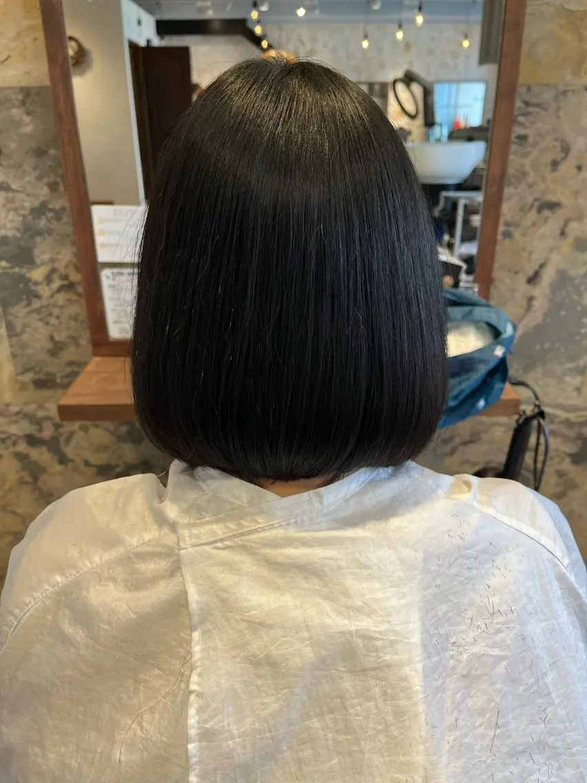 ミディアム カット 安田 純香のヘアスタイル
