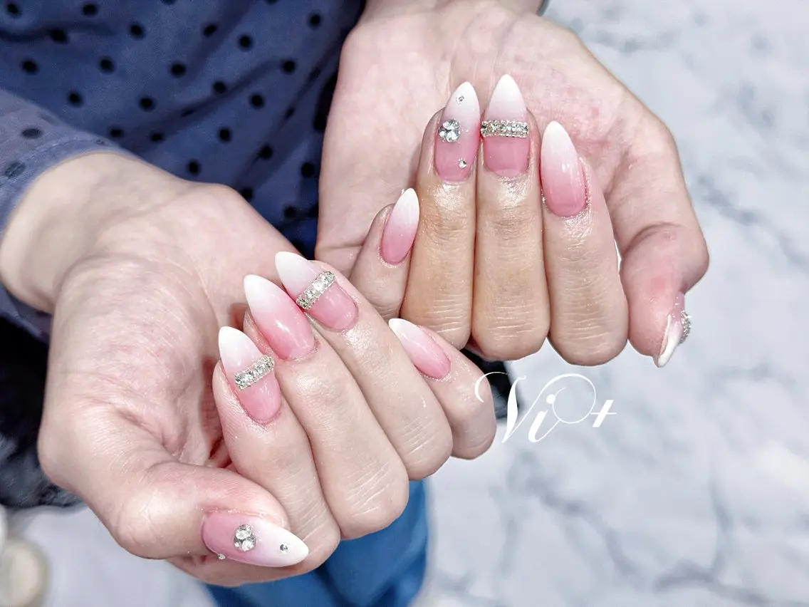 ネイル ハンドネイル ✨Nailsalon Vi+✨のネイルデザイン