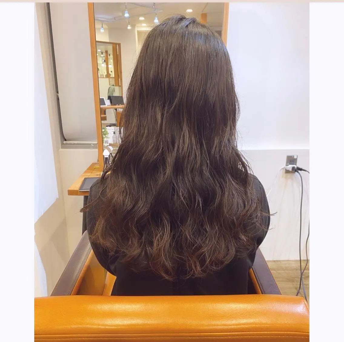 ロング カラー パーマ TELA HAIR 副代表 岡田のヘアスタイル