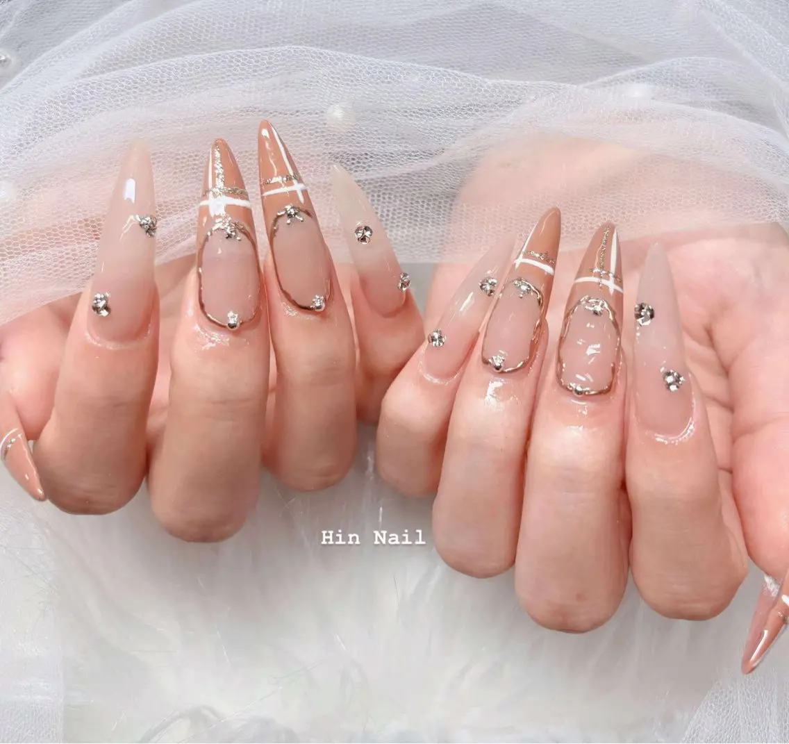 ネイル ハンドネイル HIN NAILのネイルデザイン