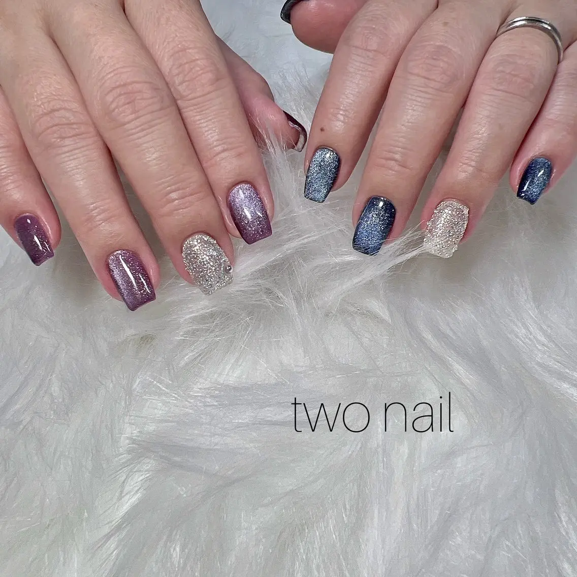 ネイル マグネットネイル ネイルチップ ホワイト ハンドネイル two nailのネイルデザイン
