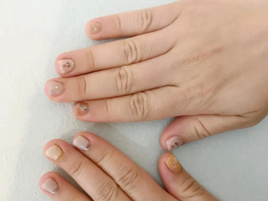 ネイル ハンドネイル フットネイル rebon＊ natsukiのネイルデザイン
