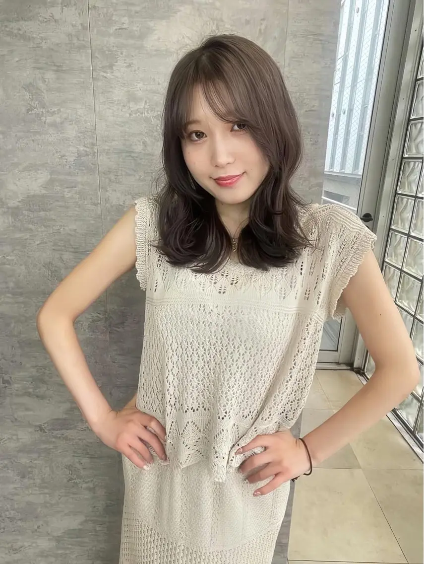 ミディアム カラー ヘアアレンジ グレージュ くびれヘア 姫カット レイヤーカット あいう えおのその他イメージ