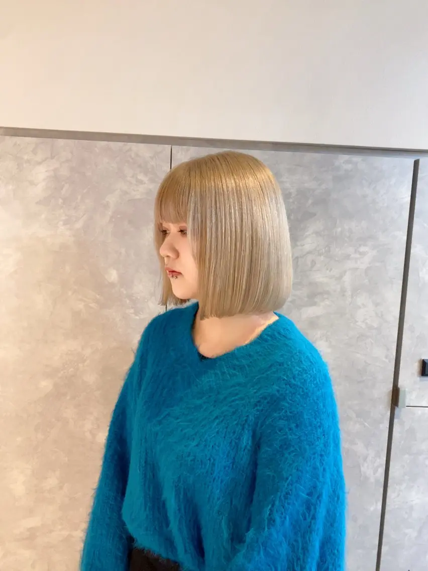 ショート カラー ベージュカラー ブリーチ 透明感カラー ハイトーンカラー ボブ ヘアカラー みる/ハイトーン ✨透明カラーのヘアスタイル