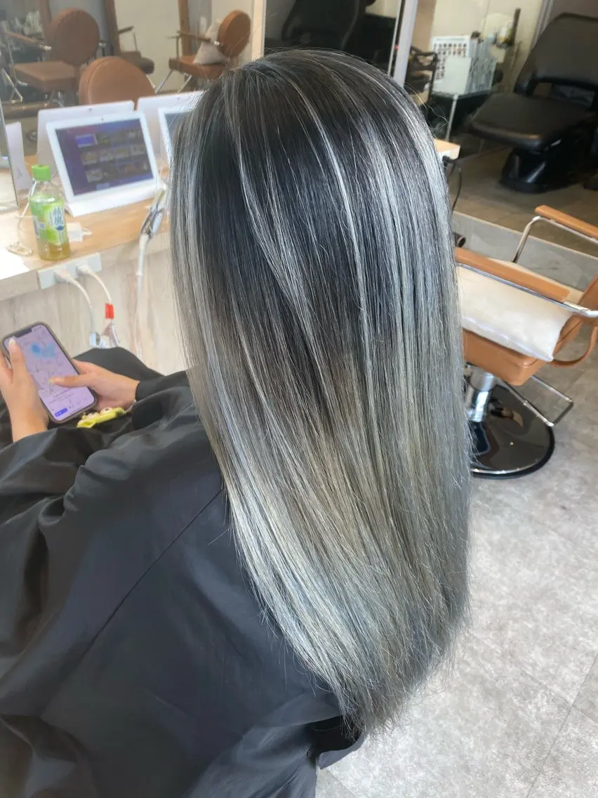 セミロング カット ヘアカラー トリートメント 赤み消し×髪質改善 🍏上田晃司のヘアスタイル