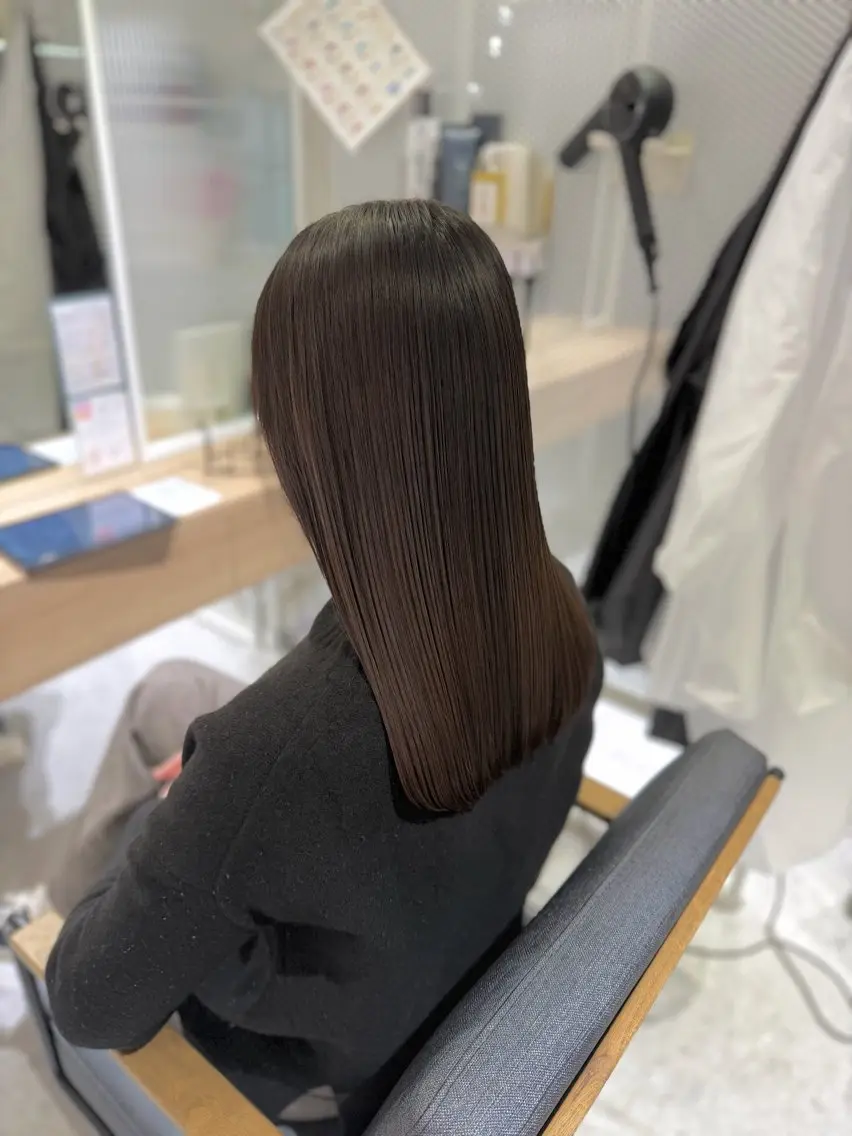 カット+中性ストレート+髪質改善トリートメント【ミニモ限定特別価格】の写真