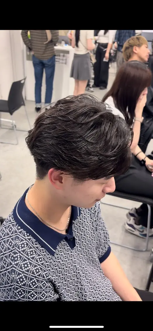 パーマ メンズ センターパート フェザーパーマ メンズハイライト メンズメッシュ マッシュ センターパート/フェ ザー🔥SHUYAのヘアスタイル