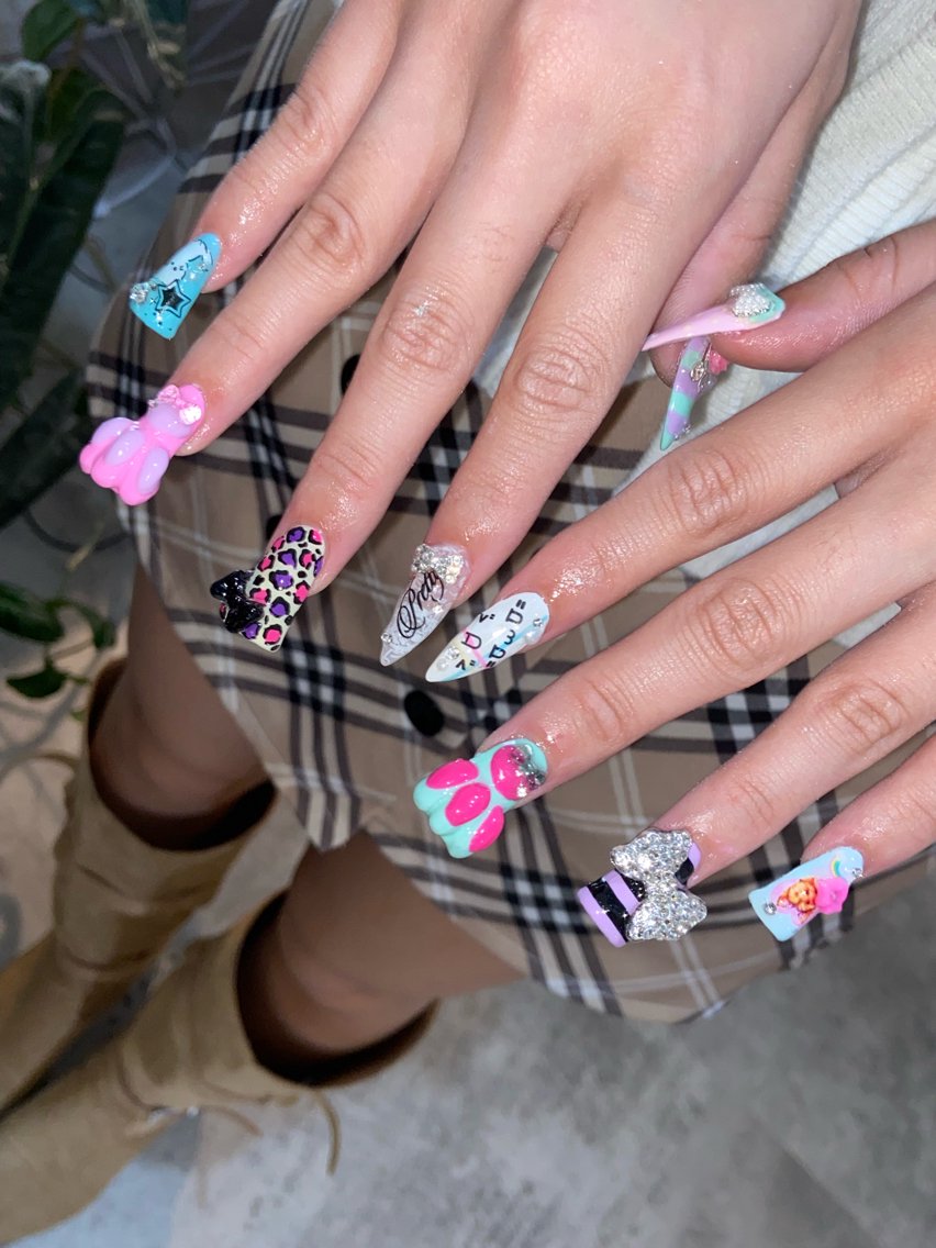 ネイル アートネイル CHISATO 🍀*゜のネイルデザイン