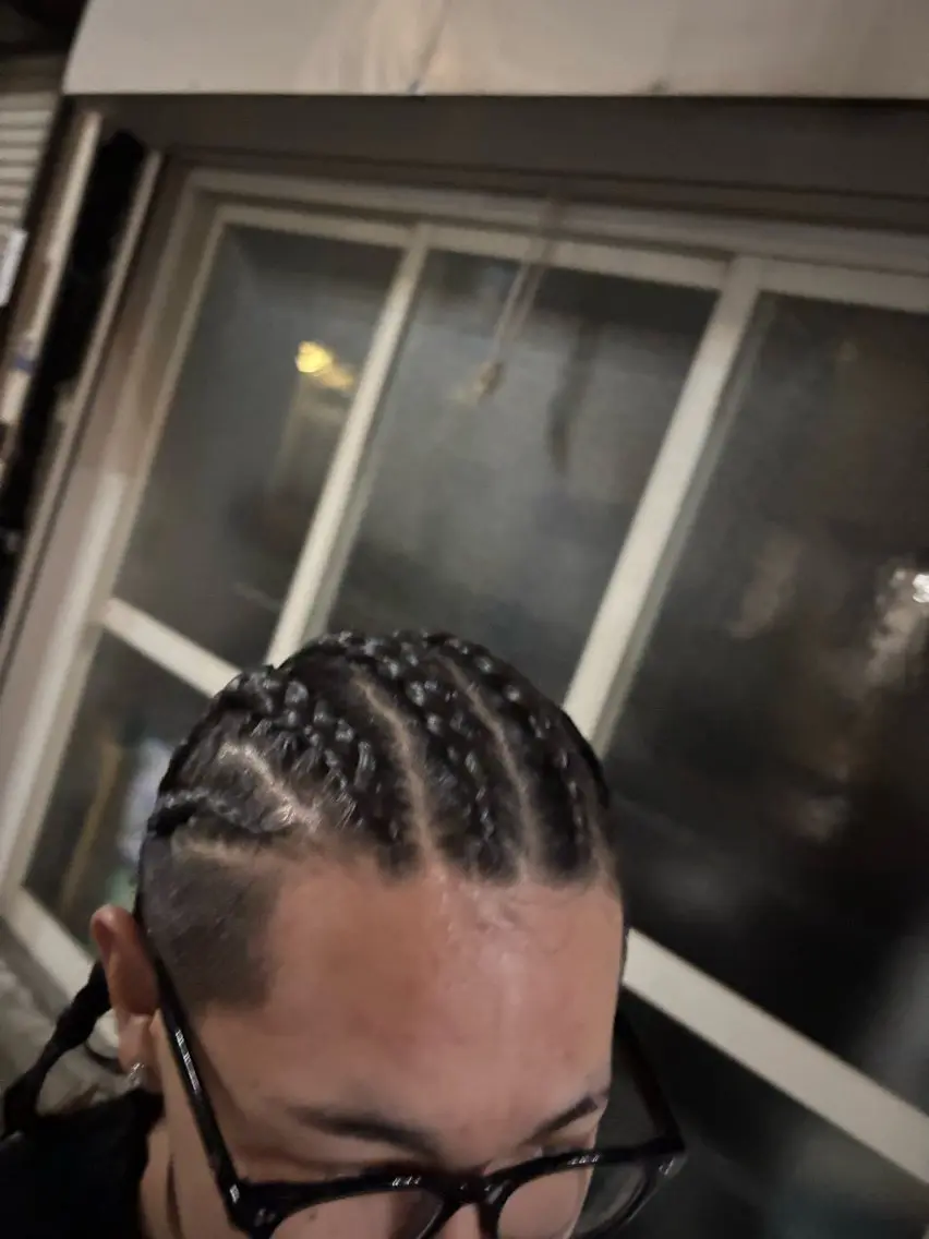 酒井 陽人のヘアスタイル