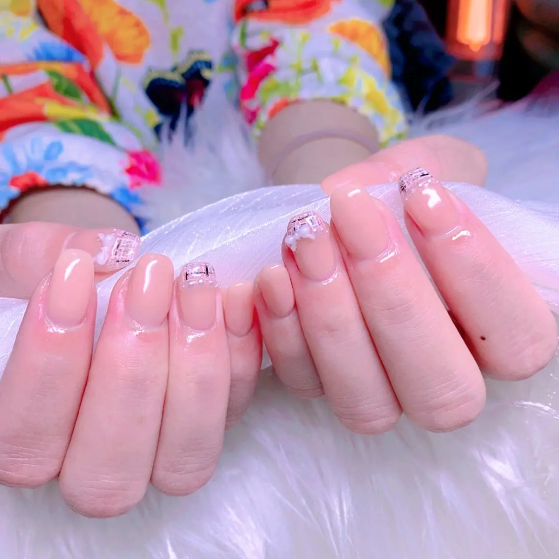 ネイル ニュアンスネイル オフィスネイル スクエアネイル ツイードネイル 冬ネイル Nail Yunaのネイルデザイン