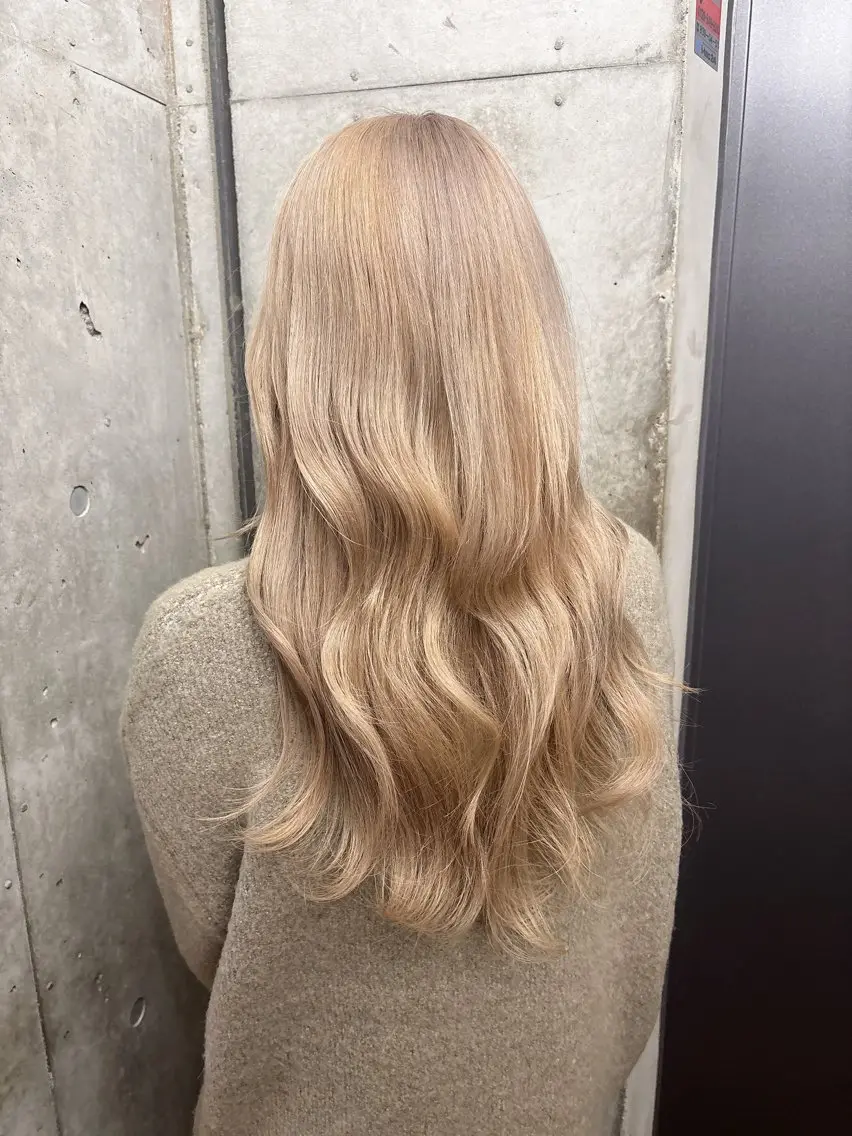 ロング カラー ヘアアレンジ ヘアカラー トリートメント 透明感/ブリーチ/ 髪質改善💛miuのヘアスタイル