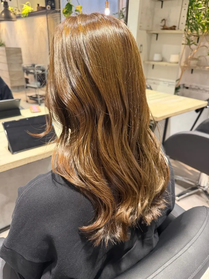 セミロング カット ヘアカラー トリートメント SAHO /縮毛矯正 /オリーブ🌿のヘアスタイル