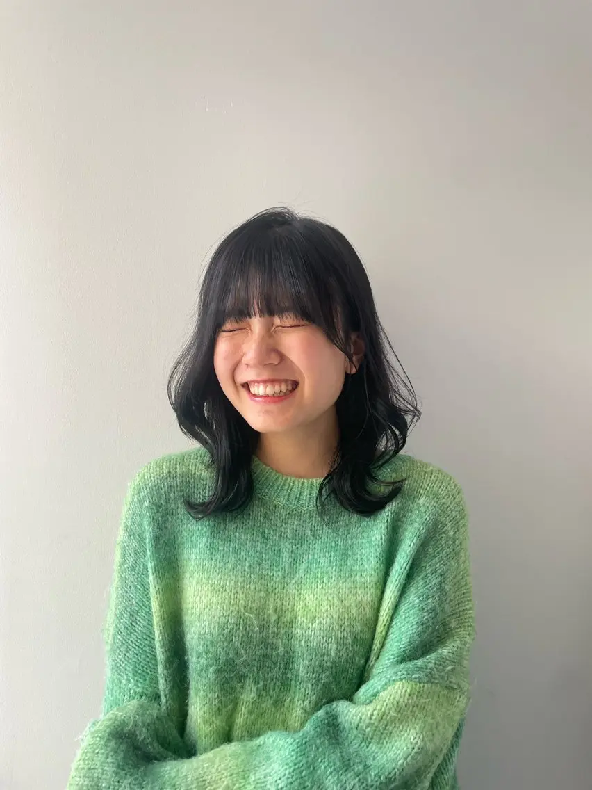 ミディアム カラー ふわっと抜け感🫧 ブラウンベージュ🤎のヘアスタイル