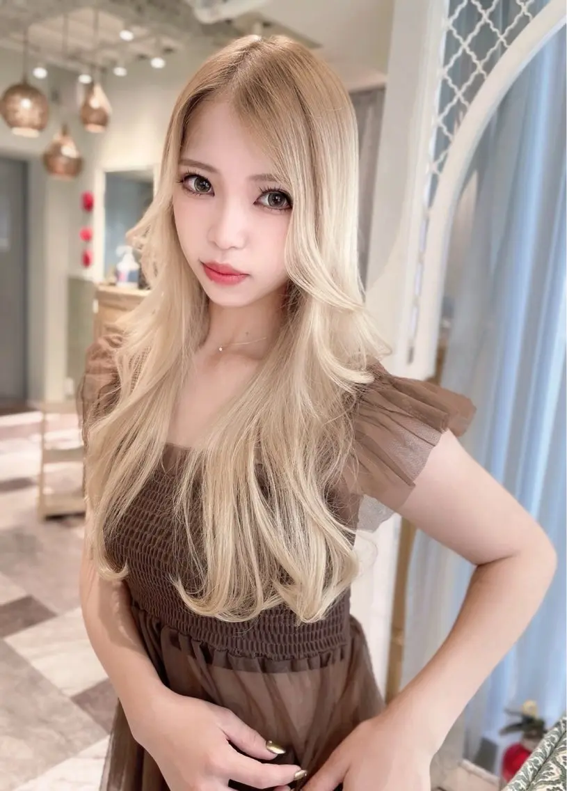 セミロング カラー ベージュカラー 黒髪 ブリーチ ブルーカラー ブルーブラック カット ヘアカラー トリートメント 木屋元一/透明感 /前髪/レイヤーのヘアスタイル