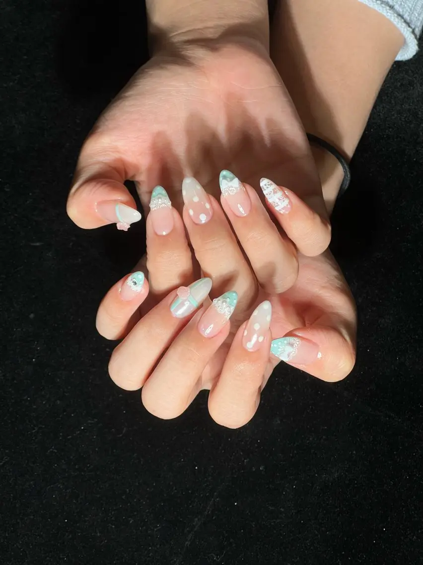 ネイル ワンホンネイル 💐RB_ nail🌻🌈のネイルデザイン