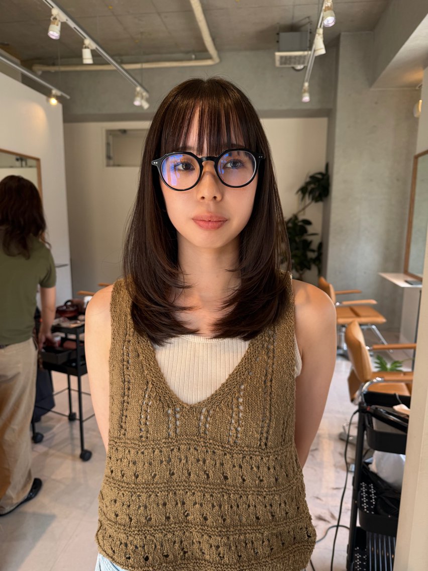 ミディアム レイヤーカット 縮毛矯正 カット ヘアカラー トリートメント レイヤーカット/ツヤ 縮毛矯正/アチワのヘアスタイル