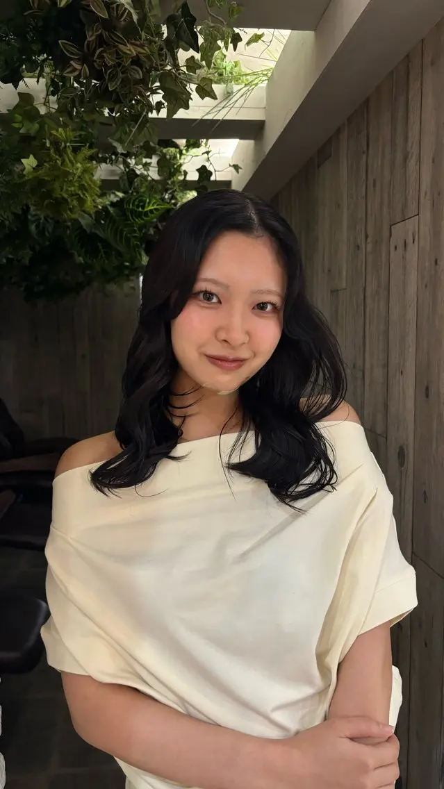ロング カラー 透明感カラー ヘアカラー 濱田 真尋のヘアスタイル