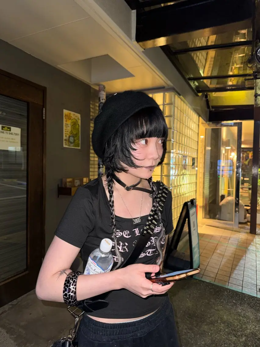 セミロング セミロングパーマ ボブ 顔周りカット レイヤーカット 似合わせカット カット ヘアカラー トリートメント ハイトーン/ベージュ /レイヤー :遥香のヘアスタイル