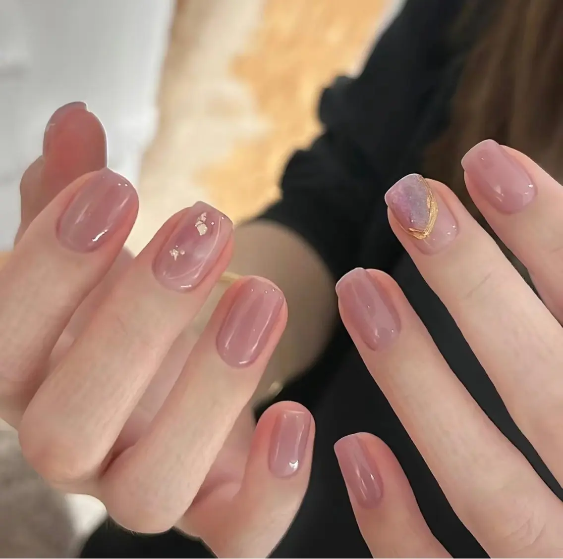 ネイル アートネイル ハンドネイル Shis_🦄shi 韓国風キラキラネイルのネイルデザイン