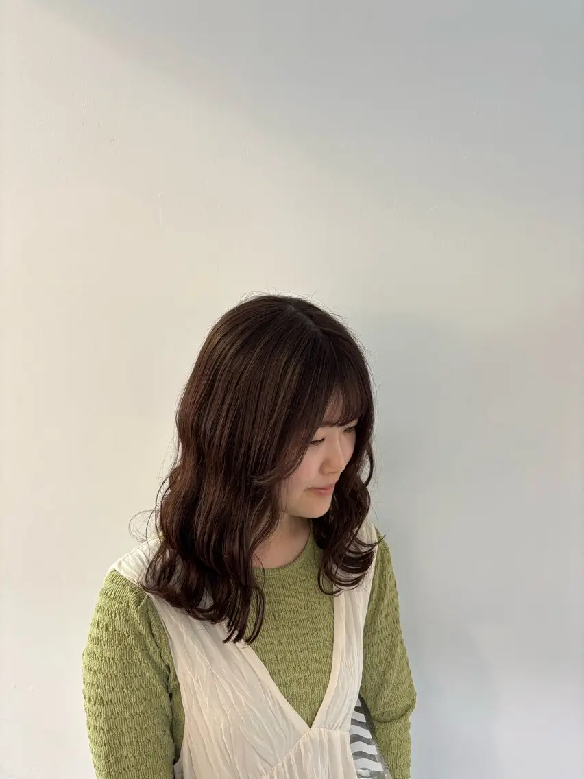 カット+トリートメント さっぱりカット✂️に髪の毛を労る贅沢トリートメントでいつもとは違う指通りに✨の写真