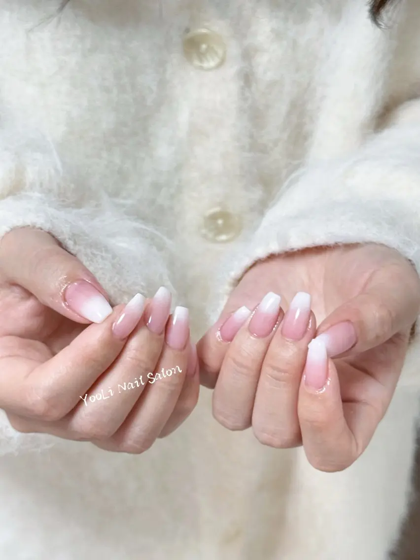 ネイル アートネイル オーロラネイル チークネイル フレンチネイル ガラスフレンチ ハンドネイル 🎀🎀YooLi Nail Salonのネイルデザイン