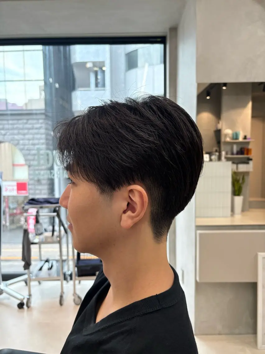 ショート メンズ マッシュ 学生（メンズ向け） 刈り上げ 学生 伊藤 悠斗のヘアスタイル