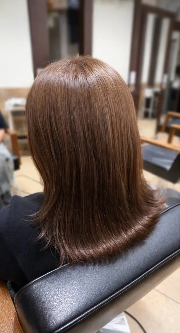 ミディアム カラー グレージュ 曽我 桜愛のヘアスタイル