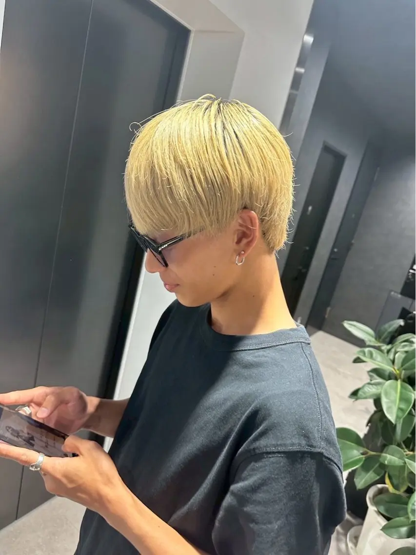 カラー ハイライトカラー ハイトーンカラー メッシュ 縮毛矯正 カット ヘアカラー センターパート/フェ ザー🔥SHUYAのヘアスタイル