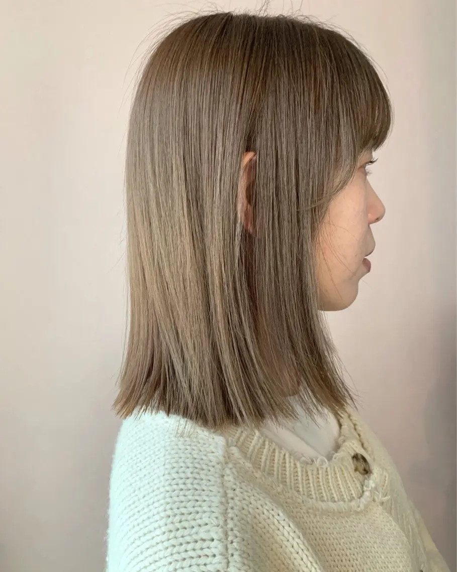 セミロング カラー ベージュカラー ブリーチ ダブルカラー ブリーチなしカラー hubhair レイヤー/透明感のヘアスタイル