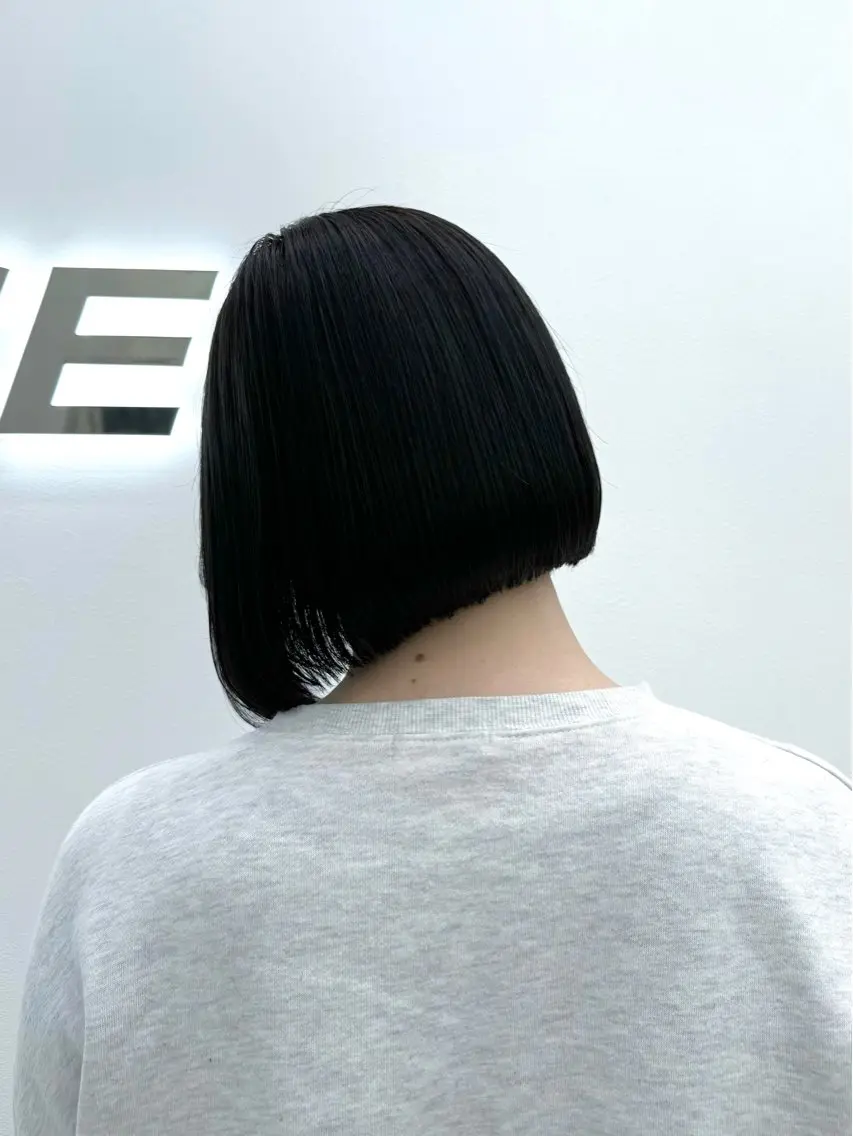 ショート カラー ヘアアレンジ カット ヘアカラー トリートメント ヘッドスパ ヘアセット 縮毛矯正🤍 ボブ/ HIKARIのヘアスタイル