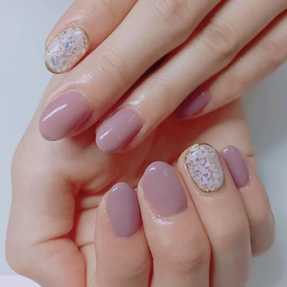 ネイル フットネイル グリーン オフィスネイル ワンカラーネイル 春ネイル Lily Roseスタッフ一同のマツエク・マツパデザイン