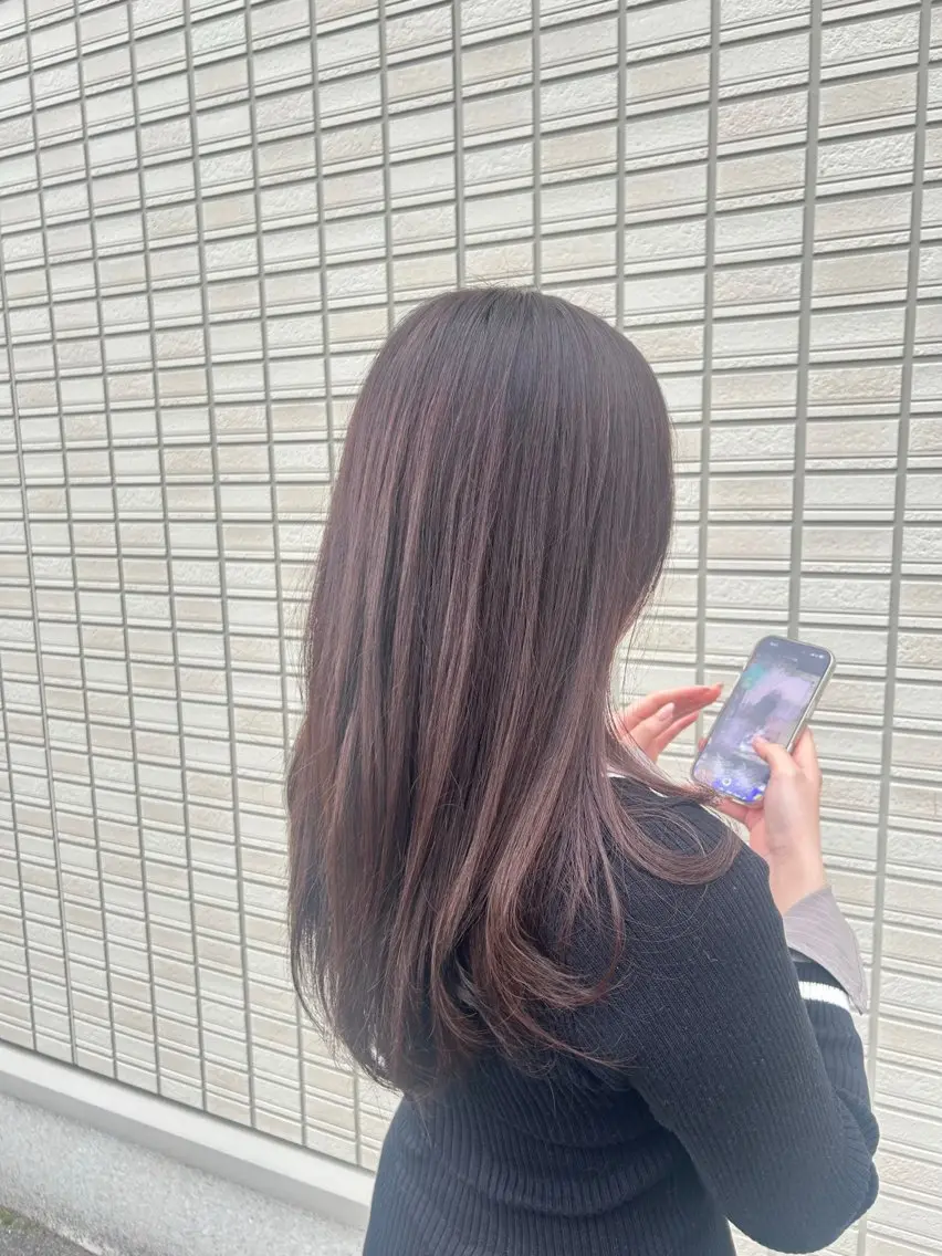 ロング カラー ブラウンカラー ラベンダーカラー 中村 仁美のヘアスタイル