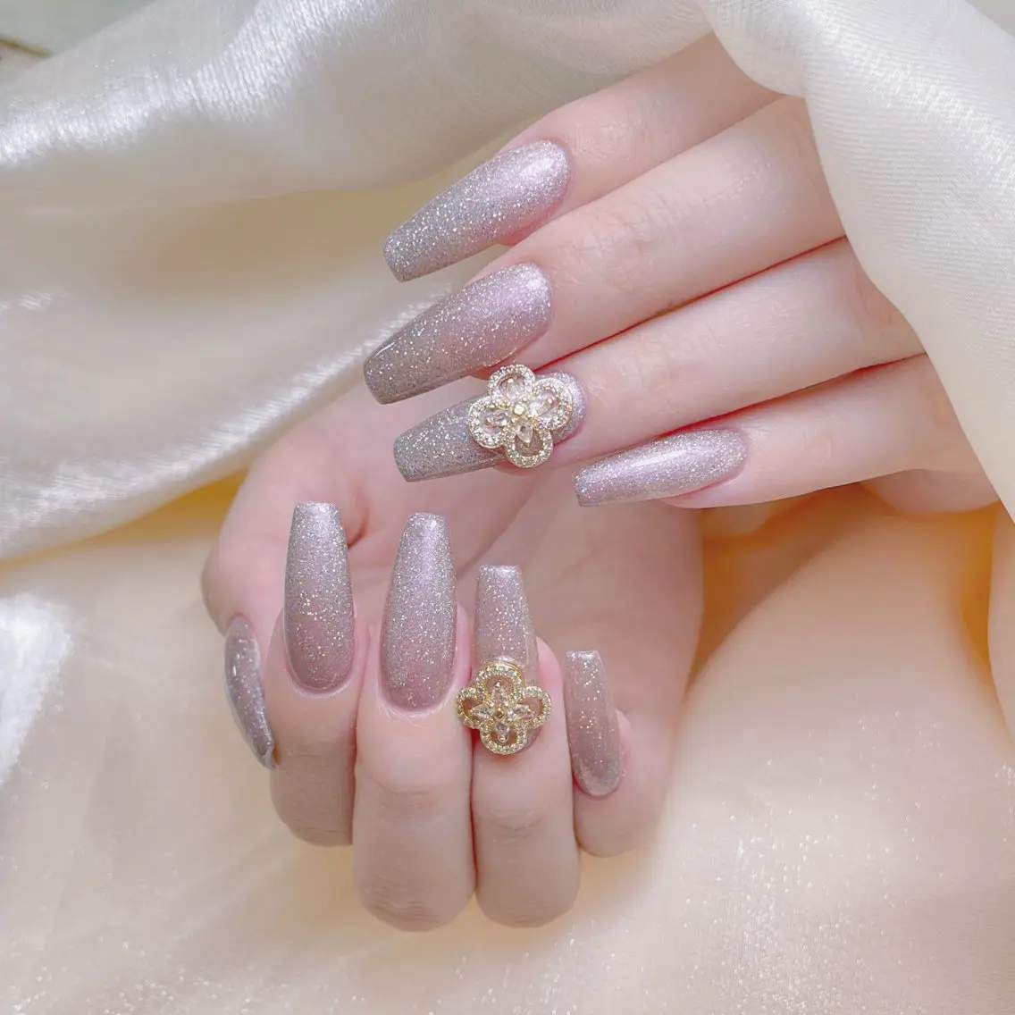 ネイル 💅ネイル✨ プリンセスのネイルデザイン