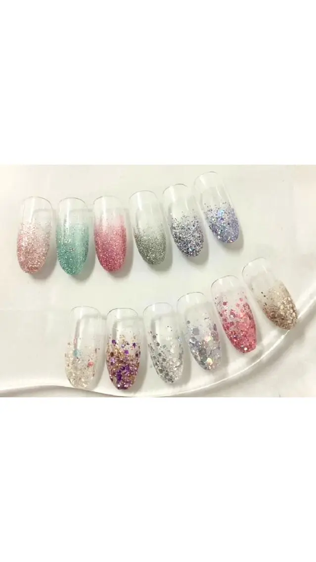 【人気No.１✨️】ラメグラデーション　オフ込みの写真