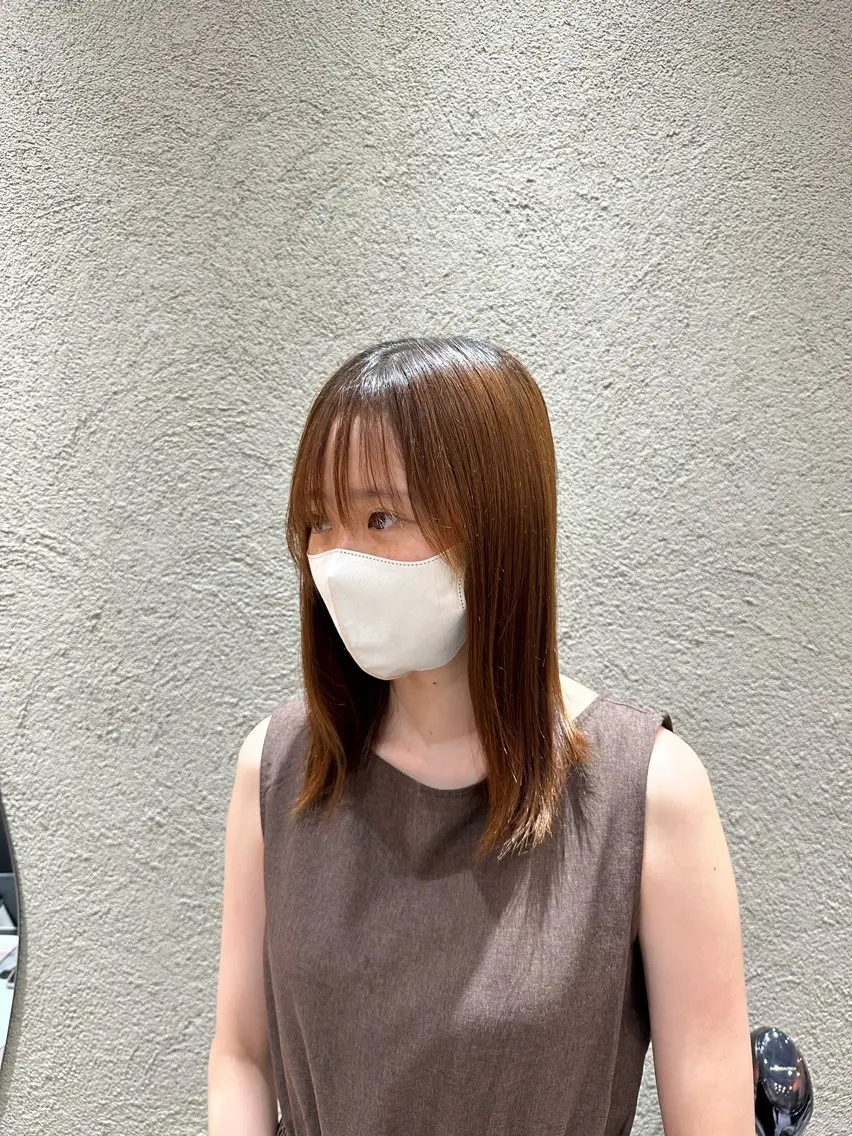 セミロング 顔周りカット Shiro RENのヘアスタイル