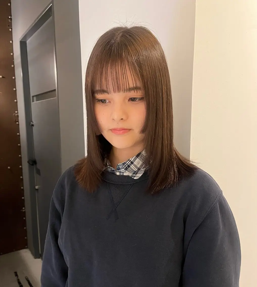 ミディアム 姫カット カット ヘアカラー あやか/ベージュ /透け感カラーのヘアスタイル