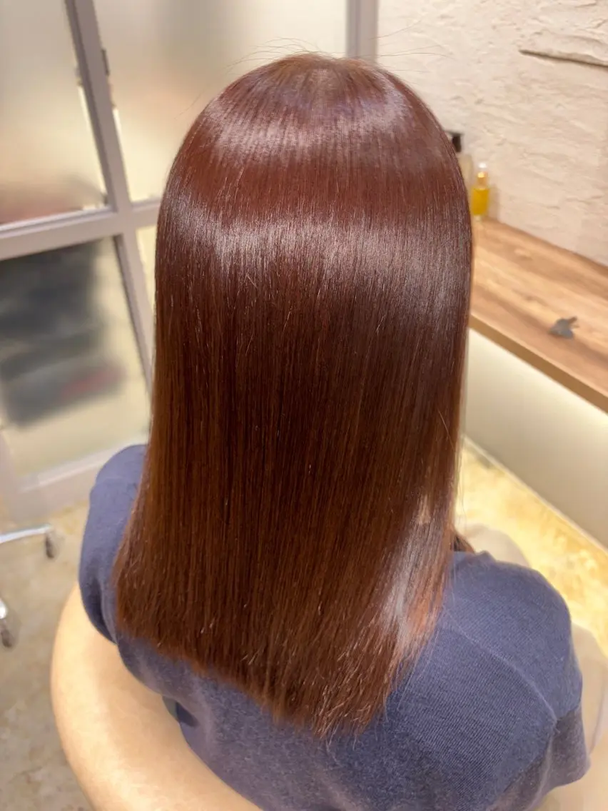 ミディアム ヘアカラー aco /髪質改善美容室のヘアスタイル