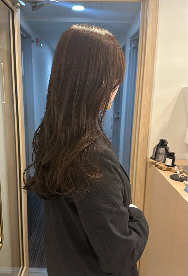 ロング カラー ブラウンカラー カット ヘアカラー トリートメント 梅田/柔らかカラー/ オオハシ リナコのヘアスタイル