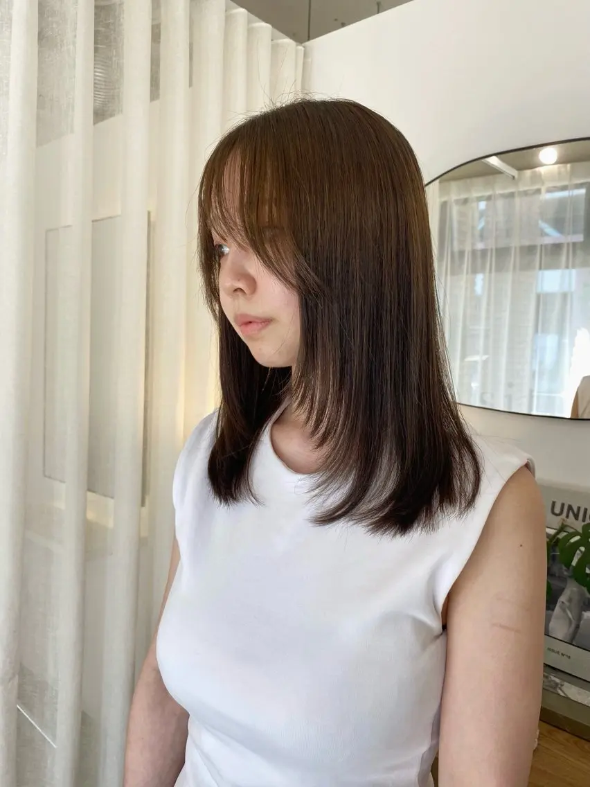 【トレンドヘアクーポン】レイヤーカット+くすみカラー+極上トリートメントの写真