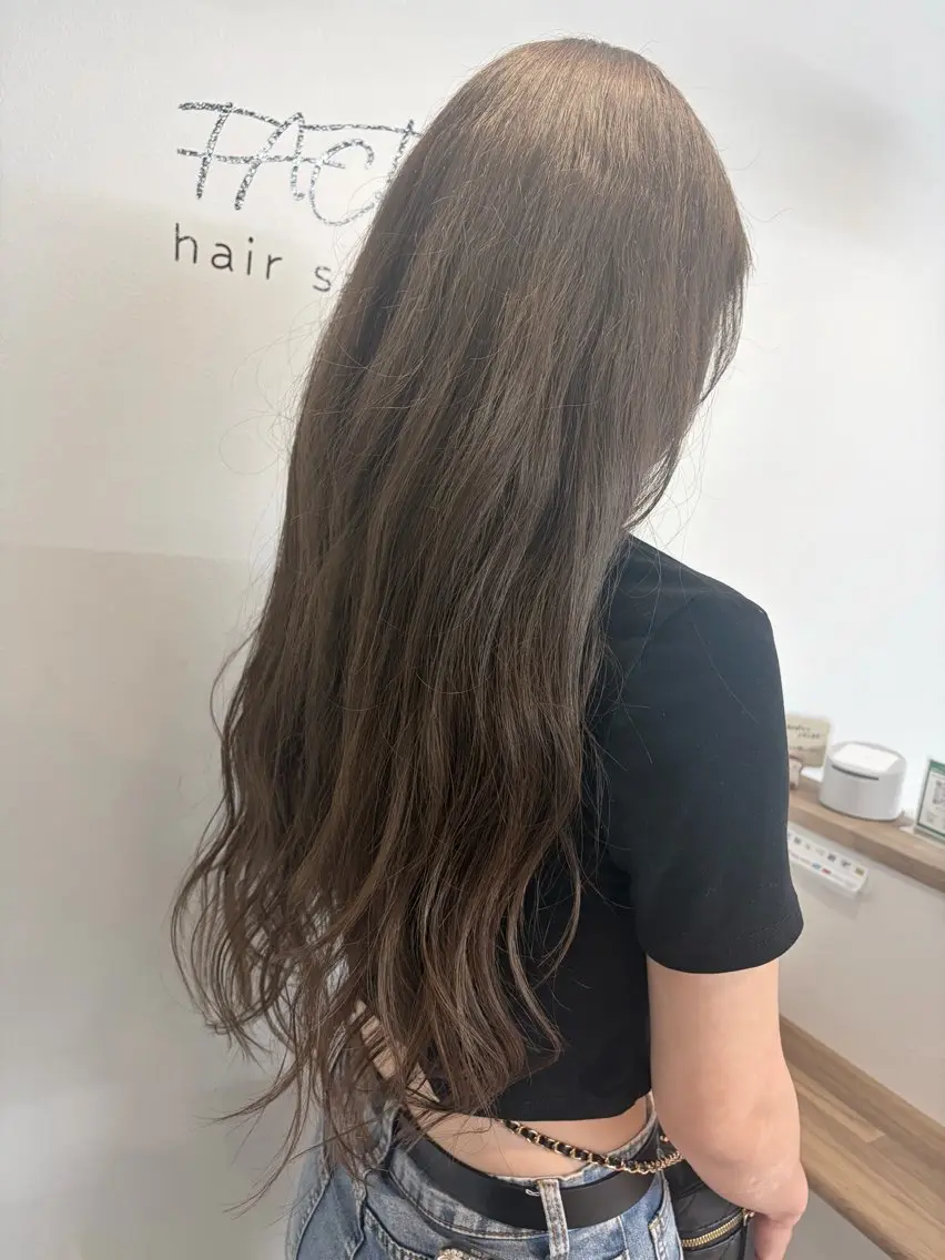 ロング カラー ヘアカラー 透明感ダブルカラー 🩶Naoのヘアスタイル
